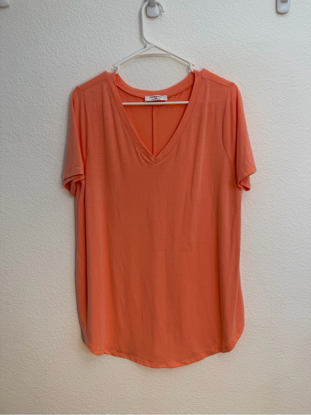 Zenana Outfitters Coral V-Neck Short Sleeve Top